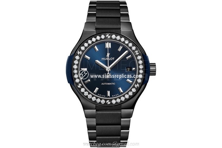 Hublot Classic Fusion 585.CM.7170.CM.1204 Ceramic Automatic