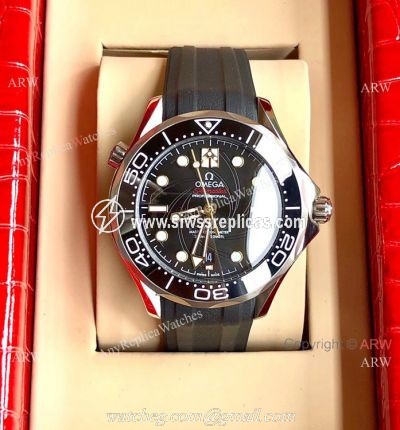 AAA Copy Omega Seamaster 300m James Bond Limited Edition Watch Rubber Strap