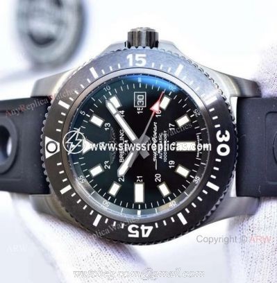 AAA Grade Breitling Superocean Swiss 2824 Watch Replica SS Black Bezel