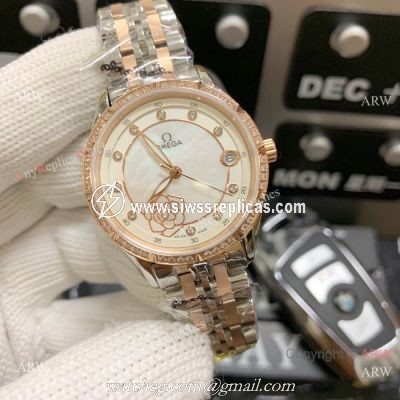 Omega Water Resistant Two Tone Rose Gold watches 33mm Ladies