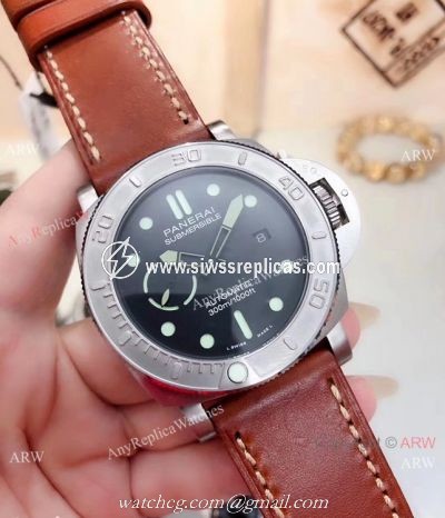 Panerai Luminor Submersible Mike Horn Edition SS Green Marker Watch PAM 985