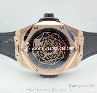 Swiss Grade 1 Hublot Big Bang Sang Bleu Rose Gold Watch HUB1213 Movement