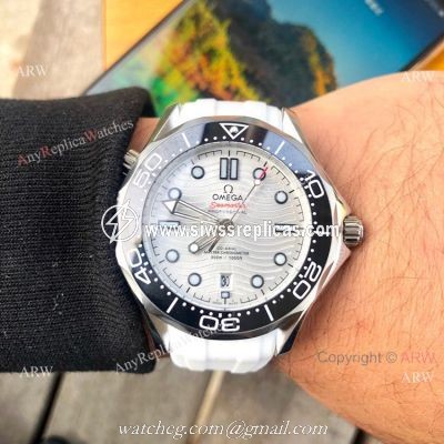 New Omega Seamaster Diver 300 M Watches SS White Rubber Strap