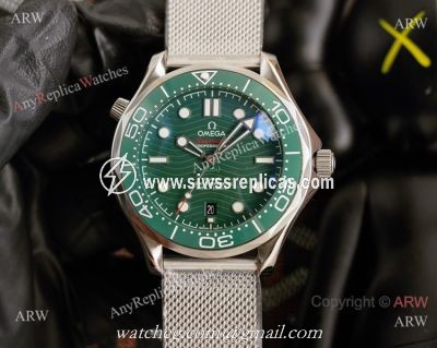 2021 New! Replica Omega Seamaster Diver 300M Watch Green Ceramic Bezel