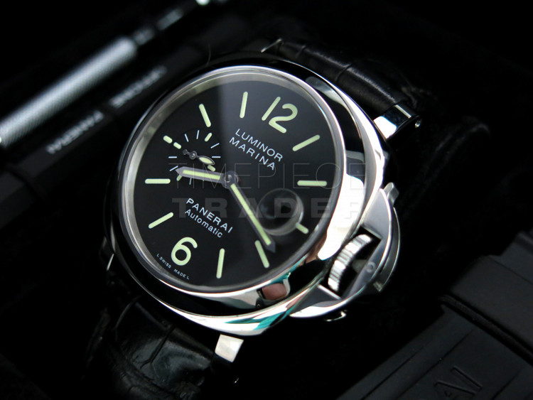 Panerai Luminor Marina Automatic Contemporary PAM104 Stainless Steel Automatic Self-Winding Panerai Luminor Marina Automatic Contemporary PAM104 Stainless Steel Automatic Self-Winding
