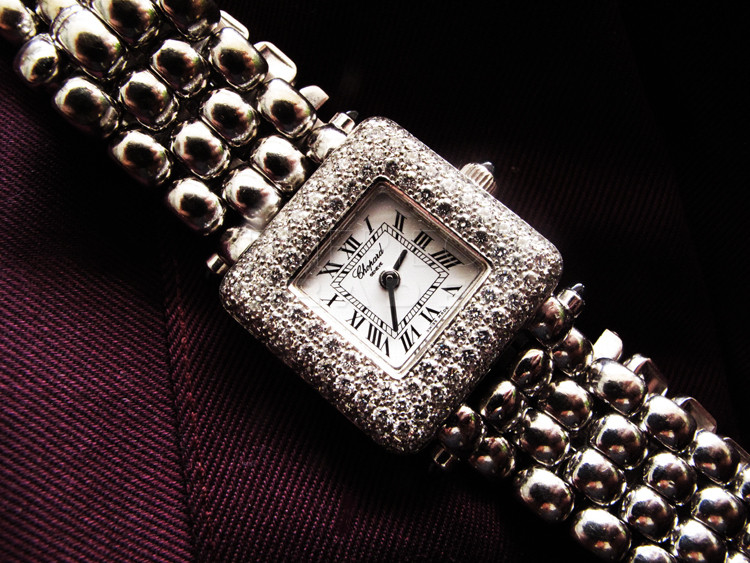 Chopard Classic 10/6115-23 18k White Gold Quartz Chopard Classic 10/6115-23 18k White Gold Quartz