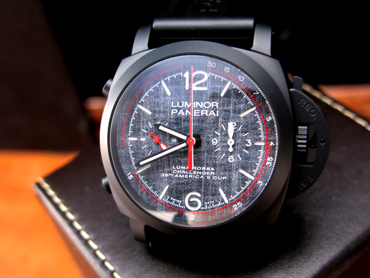 Panerai Luminor PAM1037 Ceramic Self Winding Auto Panerai Luminor PAM1037 Ceramic Self Winding Auto