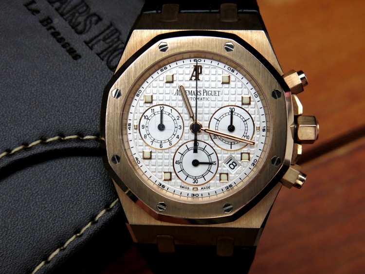 Audemars Piguet Royal oak 26022OR.OO.D088CR.01 18k Rose Gold Self Winding AUTO Audemars Piguet Royal oak 26022OR.OO.D088CR.01 18k Rose Gold Self Winding AUTO