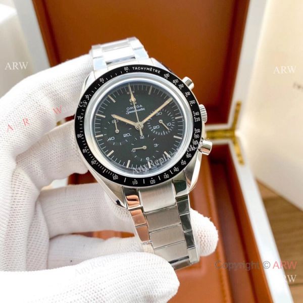 New Copy Omega Speedmaster Watches Black Dial Rubber Srtap New Copy Omega Speedmaster Watches Black Dial Rubber Srtap
