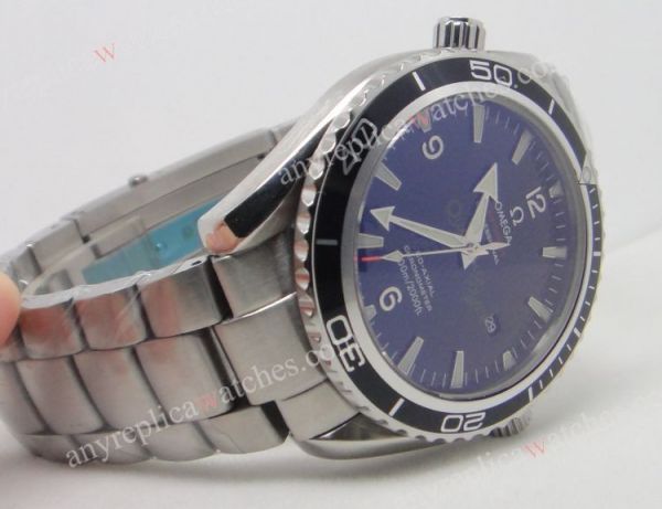 Omega Seamaster 007 Replica Quantum of Solace Stainless Steel Watch Omega Seamaster 007 Replica Quantum of Solace Stainless Steel Watch