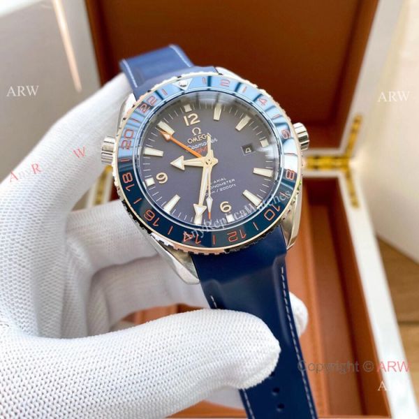 Replica Omega Seamaster Planet Ocean GMT Rubber Band Watches SWISS GRADE CASE Replica Omega Seamaster Planet Ocean GMT Rubber Band Watches SWISS GRADE CASE
