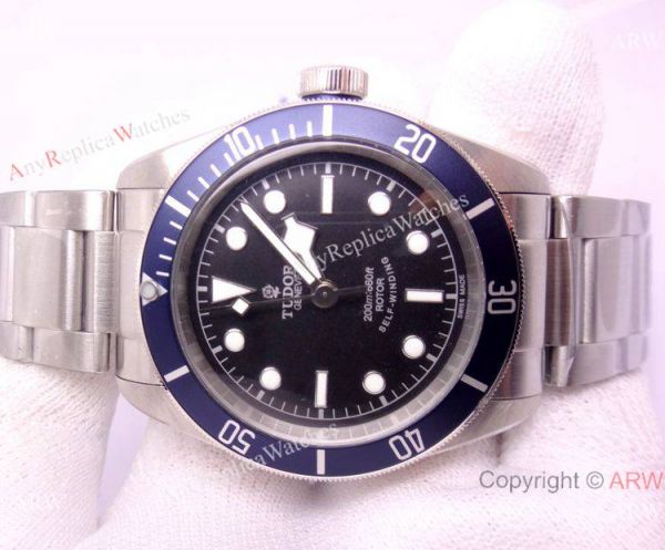 Replica Tudor Geneve Heritage black Bay Black dial / blue bezel Automatic Replica Tudor Geneve Heritage black Bay Black dial / blue bezel Automatic