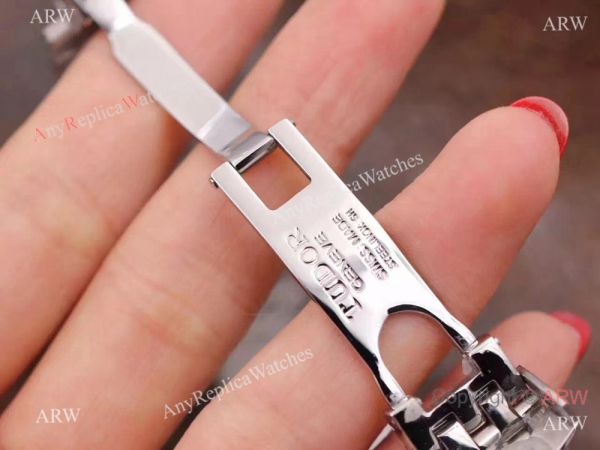 AAA Replica Tudor Clair de Rose Ladies Watch SS White MOP AAA Replica Tudor Clair de Rose Ladies Watch SS White MOP