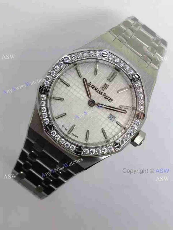 Copy Swiss Audemars Piguet Royal Oak Diamond Bezel Watch SS White Dial Copy Swiss Audemars Piguet Royal Oak Diamond Bezel Watch SS White Dial