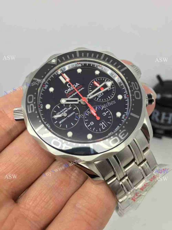 Swiss Grade Omega Seamaster 300 Replica Watches Red Chronograph Hand Swiss Grade Omega Seamaster 300 Replica Watches Red Chronograph Hand