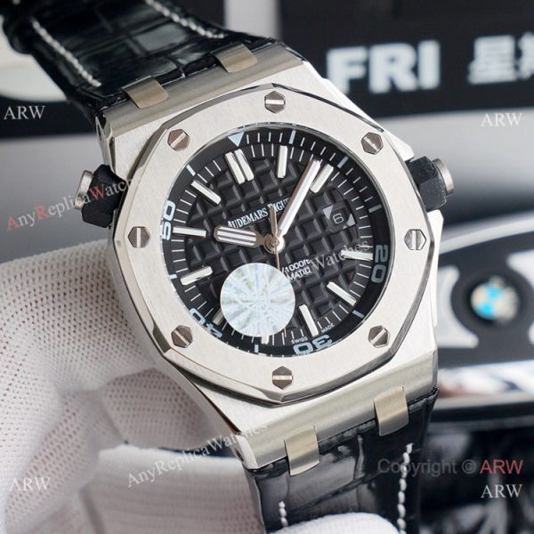Audemars Royal Oak Offshore Diver Automatic Watches Yellow Dial Audemars Royal Oak Offshore Diver Automatic Watches Yellow Dial