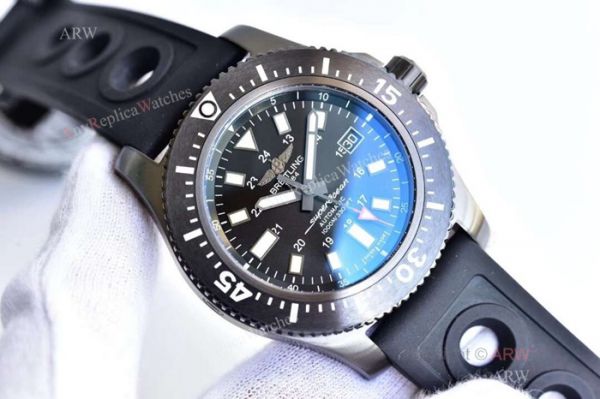 AAA Grade Breitling Superocean Swiss 2824 Watch Replica SS Black Bezel AAA Grade Breitling Superocean Swiss 2824 Watch Replica SS Black Bezel