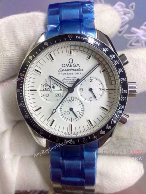 Copy Omega Snoopy Watch Stainless Steel White Chronograph Dial 42mm Copy Omega Snoopy Watch Stainless Steel White Chronograph Dial 42mm
