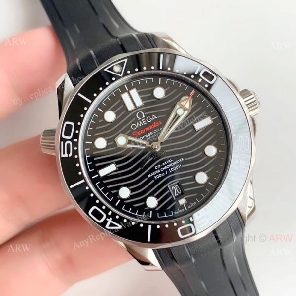 (OM Factory)Omega Seamaster 300 Replica Watch Black Rubber Strap Omega 8800 Movement (OM Factory)Omega Seamaster 300 Replica Watch Black Rubber Strap Omega 8800 Movement