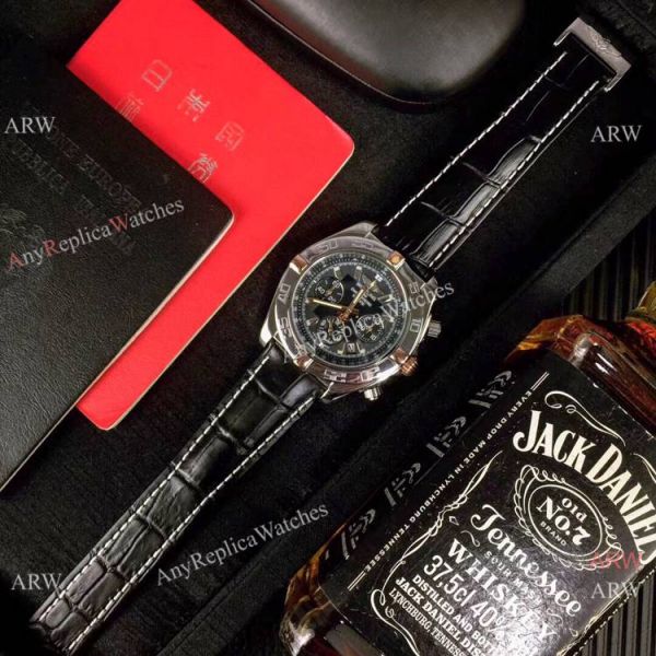 Replica Breitling Chronomat 01 Two Tone Rose Gold Watch Replica Breitling Chronomat 01 Two Tone Rose Gold Watch