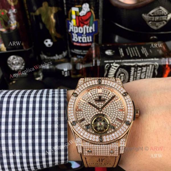 Iced Out Hublot Classic Fusion Watch Replica Rose Gold Gray Gummy Strap Iced Out Hublot Classic Fusion Watch Replica Rose Gold Gray Gummy Strap