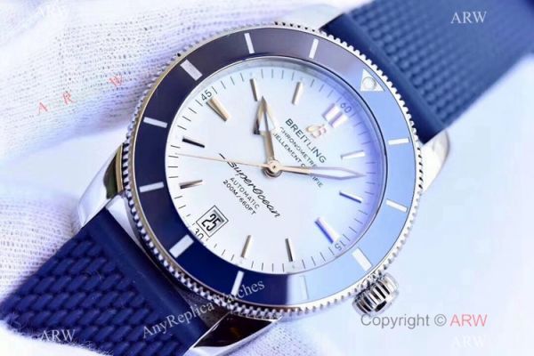(GF) Swiss Breitling Superocean Heritage II B20 SS Blue Rubber Strap Watch (GF) Swiss Breitling Superocean Heritage II B20 SS Blue Rubber Strap Watch