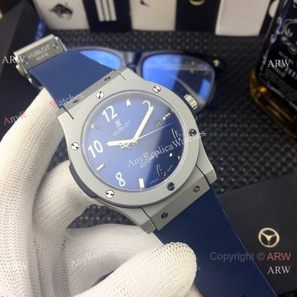 New Replica Hublot Classic Fusion Sand Case Silver Dial Watch New Replica Hublot Classic Fusion Sand Case Silver Dial Watch