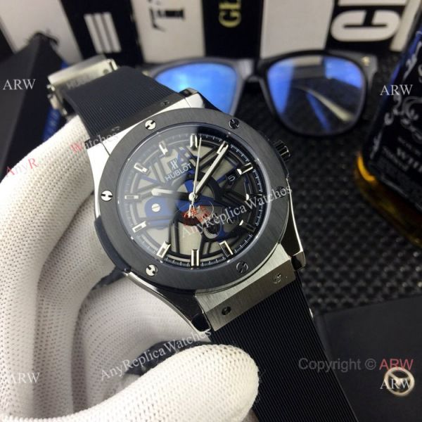 Replica Hublot Classic Fusion 43mm watches Black Bezel Rubber Strap Replica Hublot Classic Fusion 43mm watches Black Bezel Rubber Strap
