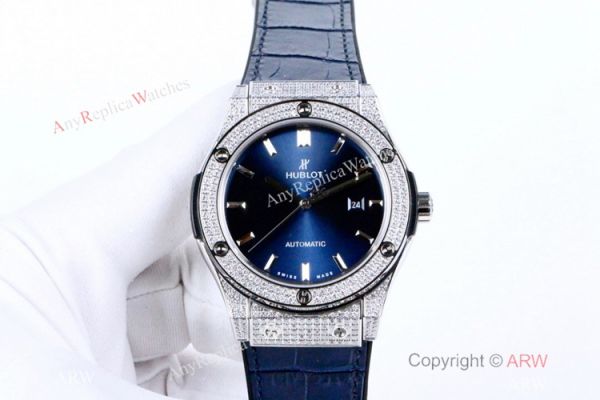2019 Replica Hublot Classic Fusion Iced Out Diamond Watch 43mm 2019 Replica Hublot Classic Fusion Iced Out Diamond Watch 43mm