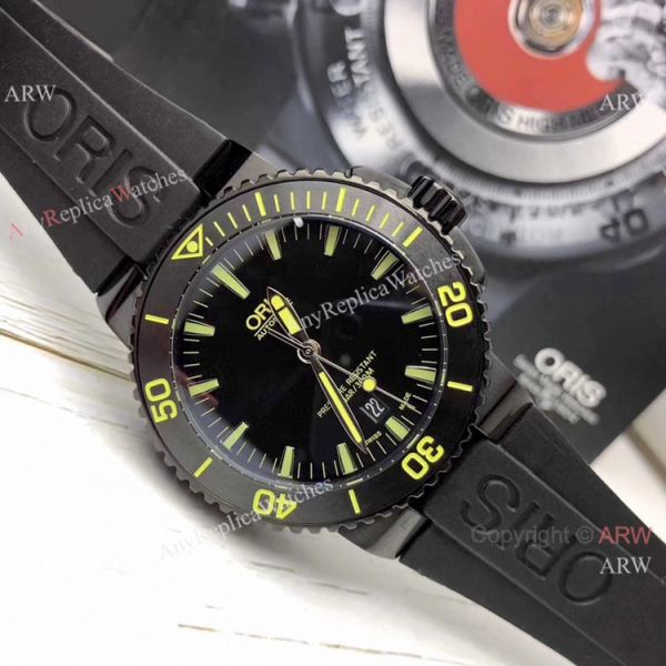 Swiss Fake Oris Aquis 43mm Watch Black and Yellow Swiss Fake Oris Aquis 43mm Watch Black and Yellow