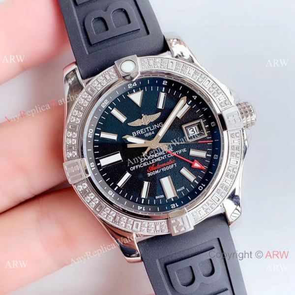 Noob Factory V2 Breitling Avenger II GMT Replica Watch Black Dial Diamond Bezel Noob Factory V2 Breitling Avenger II GMT Replica Watch Black Dial Diamond Bezel