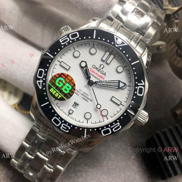GB Factory Omega Diver 300M James Bond Replica Watch Stainless Steel White Dial Omega 8800 Movement GB Factory Omega Diver 300M James Bond Replica Watch Stainless Steel White Dial Omega 8800 Movement