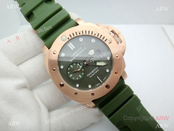 2019 New Replica Panerai Luminor Submersible Green Face Automatic Watch 2019 New Replica Panerai Luminor Submersible Green Face Automatic Watch