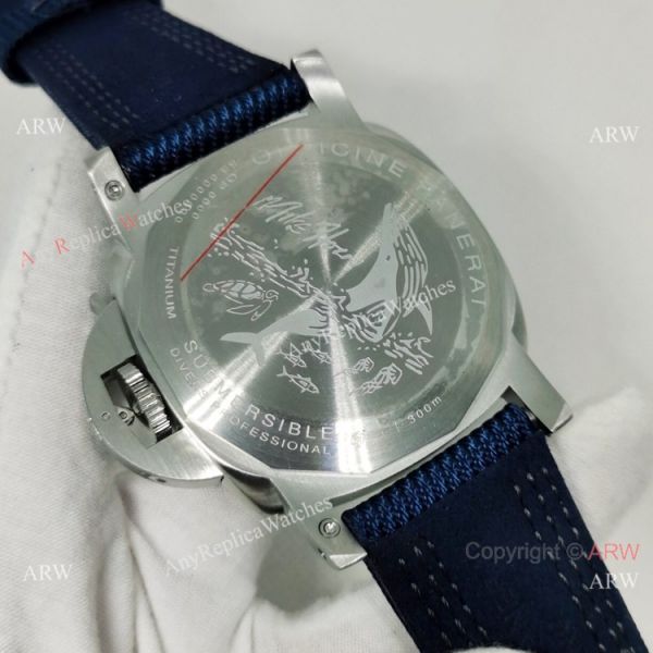 NEW! Panerai PAM985 Submersible Mike Horn Edition Blue Watch 47mm NEW! Panerai PAM985 Submersible Mike Horn Edition Blue Watch 47mm