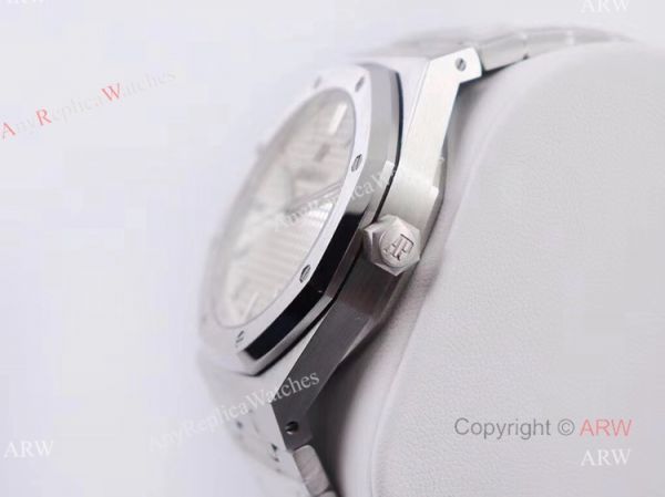 OM Factory New Upgraded Swiss Knockoff Audemars Piguet Royal Oak Silver Dial Mens Watch OM Factory New Upgraded Swiss Knockoff Audemars Piguet Royal Oak Silver Dial Mens Watch