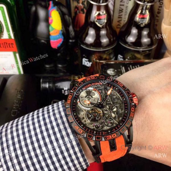 New Roger Dubuis Excalibur Spider Pirelli Watches Black DLC Case New Roger Dubuis Excalibur Spider Pirelli Watches Black DLC Case