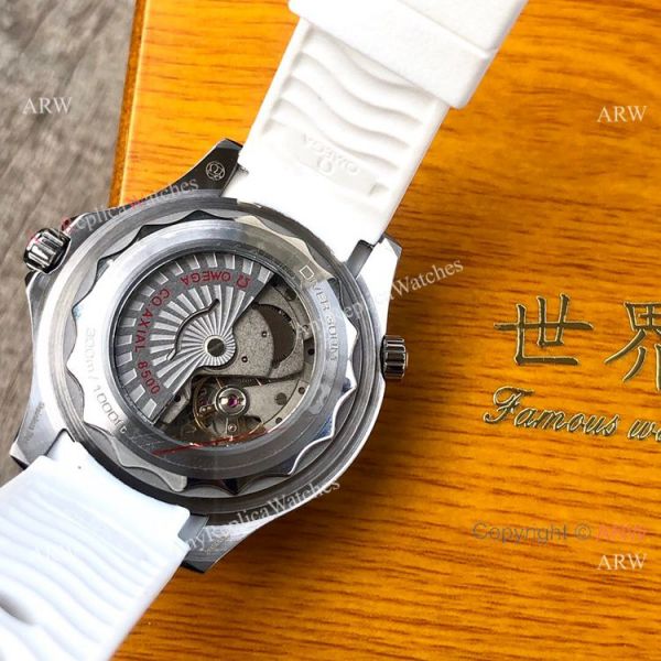 New Omega Seamaster Diver 300 M Watches SS White Rubber Strap New Omega Seamaster Diver 300 M Watches SS White Rubber Strap