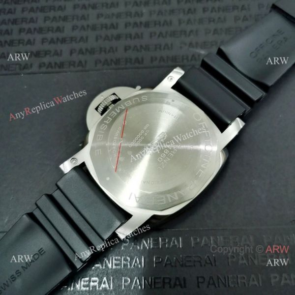 Fake Panerai Luminor Submersible Black Rubber Strap Watch PAM00682 Fake Panerai Luminor Submersible Black Rubber Strap Watch PAM00682