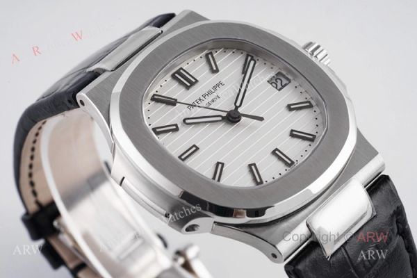 Swiss Replica Patek Philippe Nautilus Stainless Steel White Dial Watch Swiss 324 movement Swiss Replica Patek Philippe Nautilus Stainless Steel White Dial Watch Swiss 324 movement