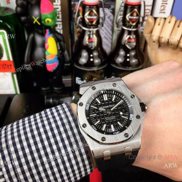 Copy Audemars Piguet Royal Oak Offshore Diver White Dial Watch Automatic Copy Audemars Piguet Royal Oak Offshore Diver White Dial Watch Automatic