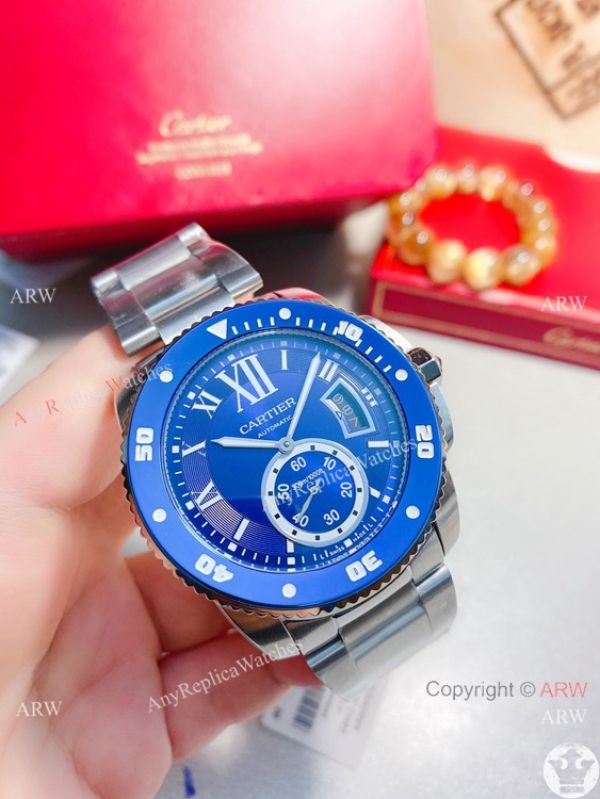 New! Replica Cartier Calibre de Quartz Watches Rose Gold Blue Bezel New! Replica Cartier Calibre de Quartz Watches Rose Gold Blue Bezel