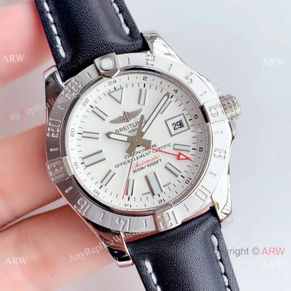 (GF) Swiss Grade Copy Breitling Avenger II GMT Watch White Dial Black Leather Band (GF) Swiss Grade Copy Breitling Avenger II GMT Watch White Dial Black Leather Band