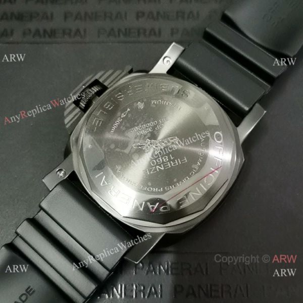 New Style Panerai Submersible Rubber Strap Carbotech PAM01616 47mm Watch New Style Panerai Submersible Rubber Strap Carbotech PAM01616 47mm Watch