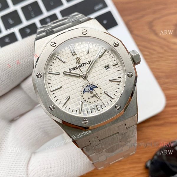 Buy Copy Replica Audemars Piguet Royal Oak Moonphase Watches 43mm Buy Copy Replica Audemars Piguet Royal Oak Moonphase Watches 43mm