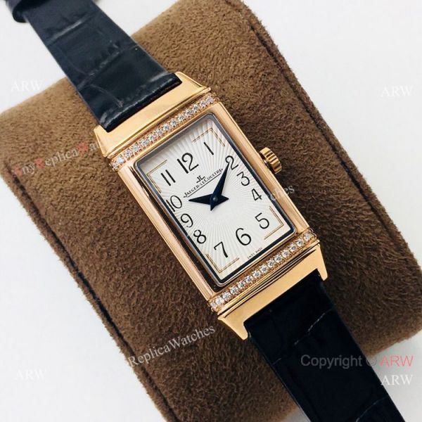 Swiss Copy Jaeger-LeCoultre Reverso One Ladies Watch Rose Gold Sapphire Glass Swiss Copy Jaeger-LeCoultre Reverso One Ladies Watch Rose Gold Sapphire Glass