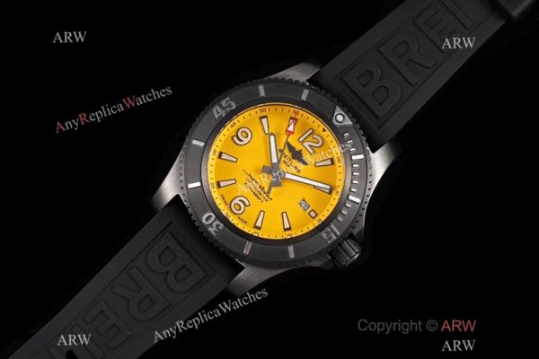 2020 New! Swiss Breitling Superocean Automatic Black Steel Watch Yellow Dial 2020 New! Swiss Breitling Superocean Automatic Black Steel Watch Yellow Dial