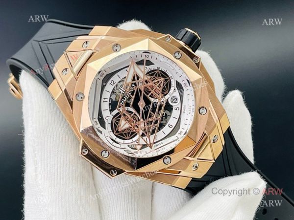 Swiss Replica Hublot Big Bang Sang Bleu Rose Gold Watch For Men With Black Rubber Strap Swiss Replica Hublot Big Bang Sang Bleu Rose Gold Watch For Men With Black Rubber Strap