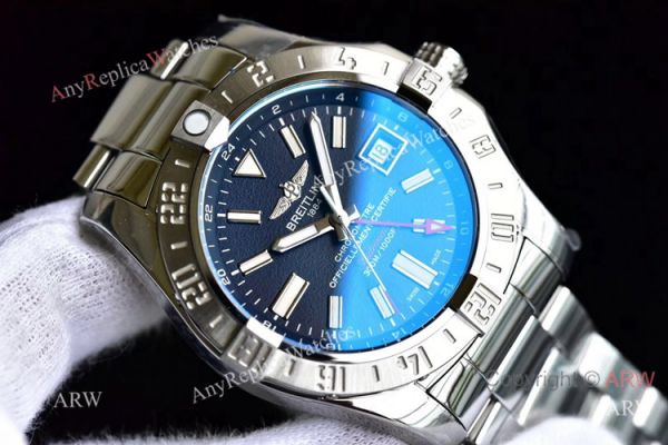 GF Factory Breitling Avenger II GMT 43mm Watch SS Blue Dial GF Swiss 2836 Movement GF Factory Breitling Avenger II GMT 43mm Watch SS Blue Dial GF Swiss 2836 Movement