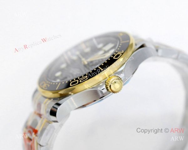 2021 Latest Replica Omega Seamaster Diver 300m OR 8800 Two Tone Black Dial Watch 42mm 2021 Latest Replica Omega Seamaster Diver 300m OR 8800 Two Tone Black Dial Watch 42mm