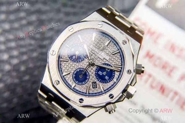 Grade 1A Swiss Copy Audemars Piguet Royal Oak ETA7750 Men Watch Stainless Steel Gray Dial Grade 1A Swiss Copy Audemars Piguet Royal Oak ETA7750 Men Watch Stainless Steel Gray Dial